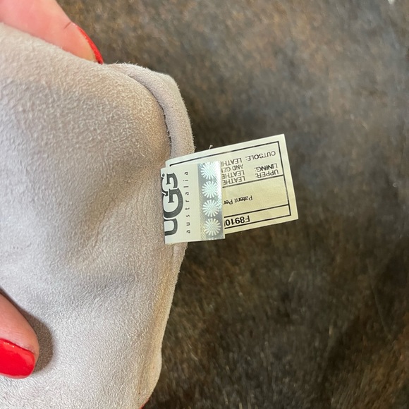 UGG Slouch Boots - Picture 7 of 7